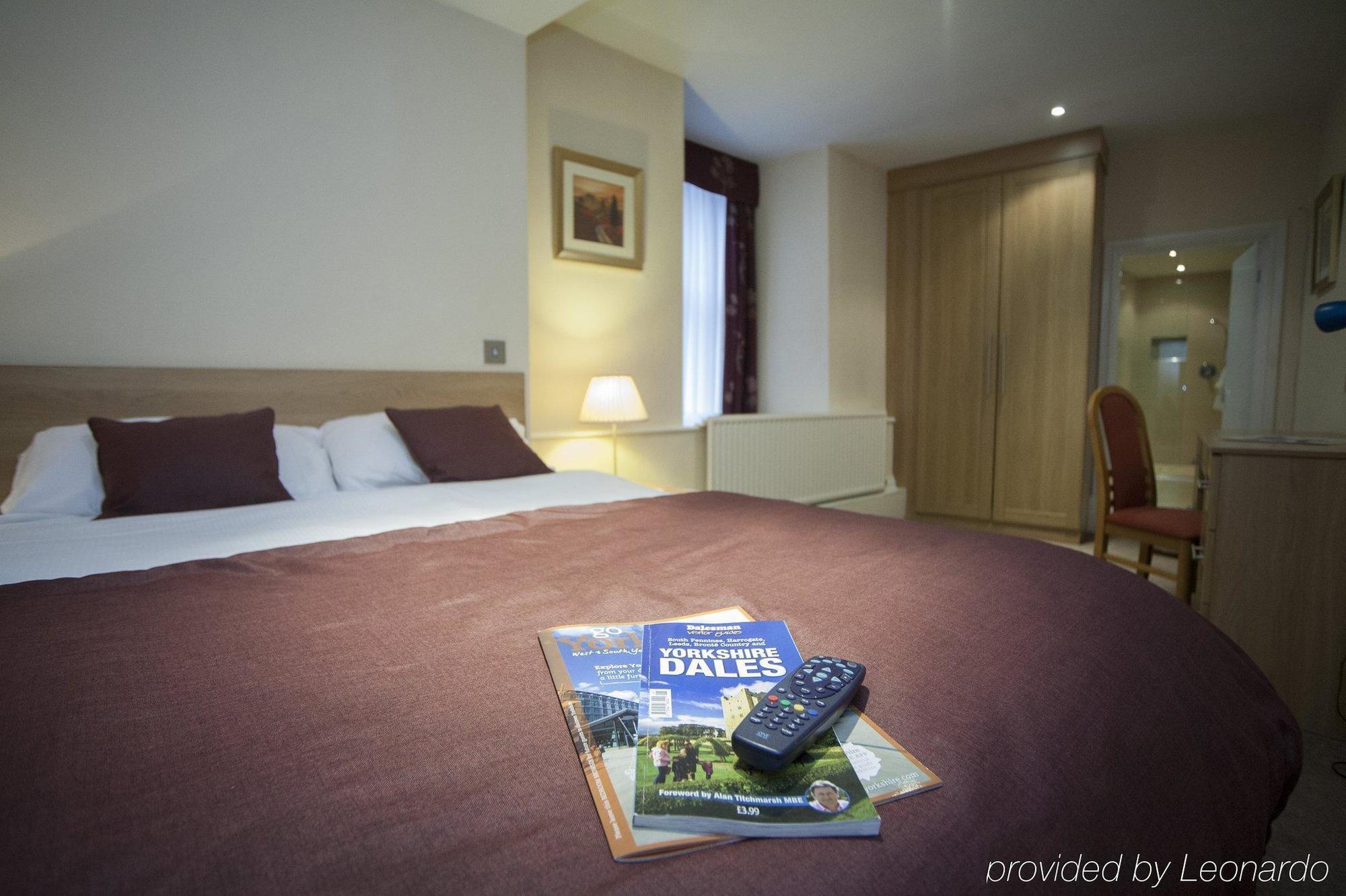The White Swan Hotel Halifax Bagian luar foto
